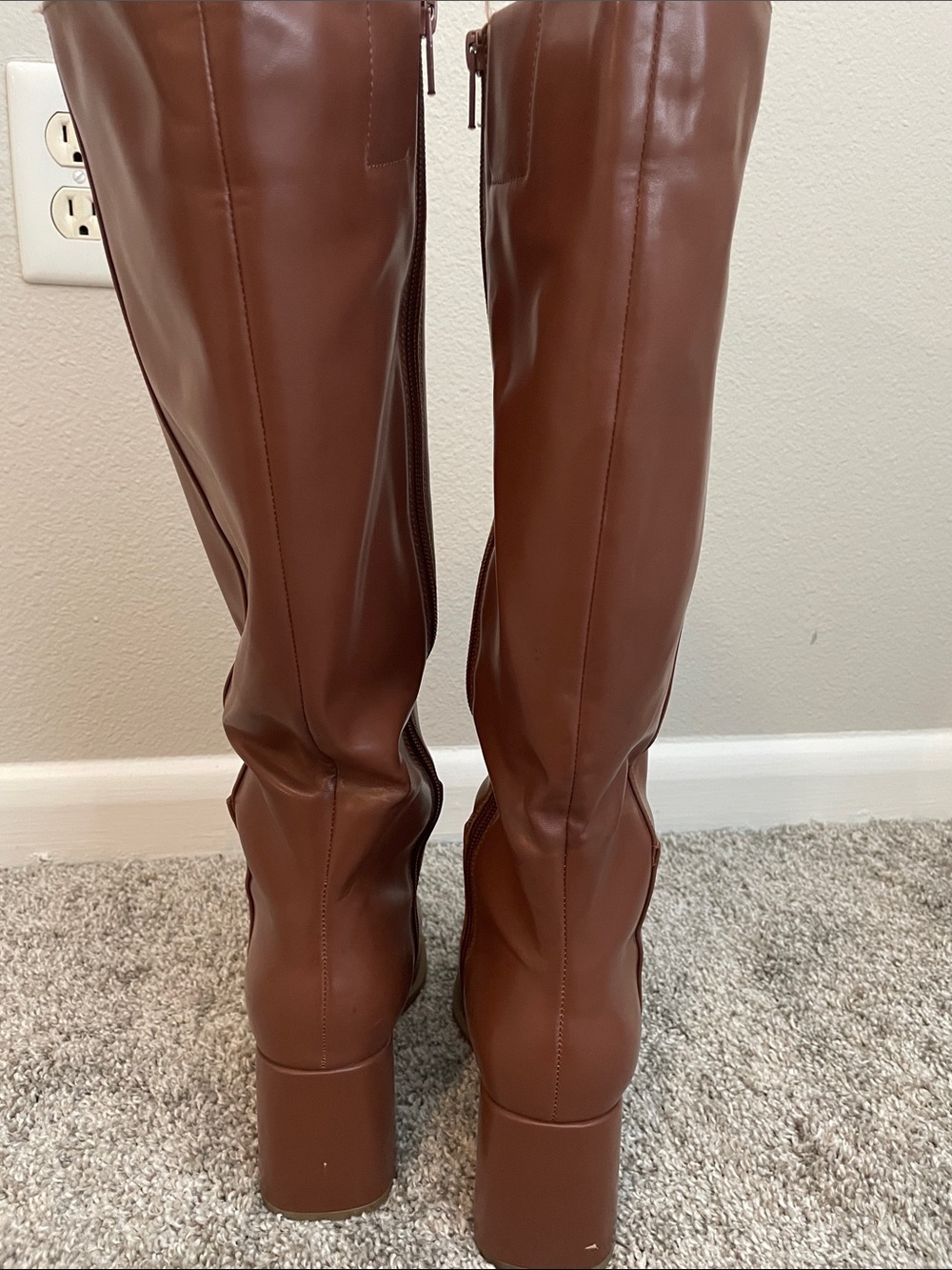 a new day Tall Block-Heel Knee Boots in Chestnut Brown Size 8 - Picture 4 of 13